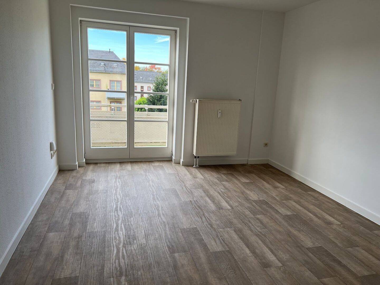 Schöne 2-Raum-Wohnung 51 qm mit Balkon – Chemnitz – Vorschaubild 2
