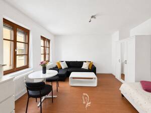 Verkauf von zwei 1- Zimmer Apartments zu je 140.000 Euro- im Doppelpack für 280.000 Euro.