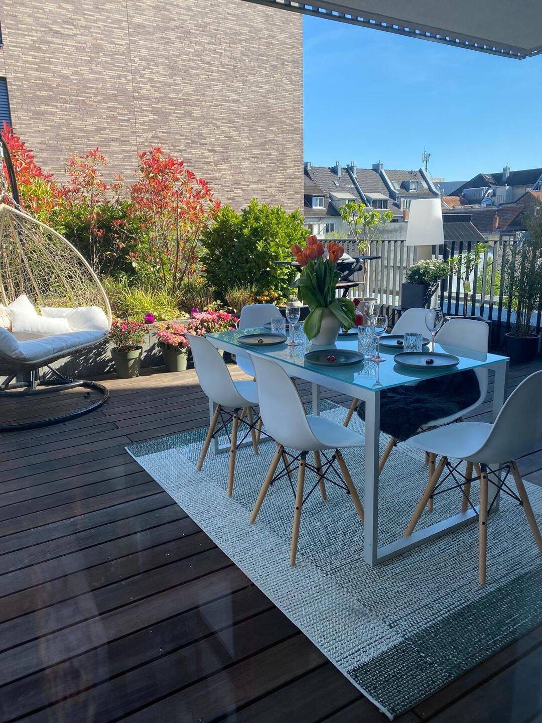 Moderne voll möblierte Wohnung im Medienhafen / Unterbilk mit großer Terrasse und TG-Stellplatz – Düsseldorf – Vorschaubild 4