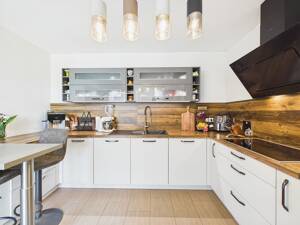 Lichtdurchflutete 3-Zimmer-Wohnung mit Loggia & Tiefgarage in Offenburg! – 77652 Offenburg – Vorschaubild 6
