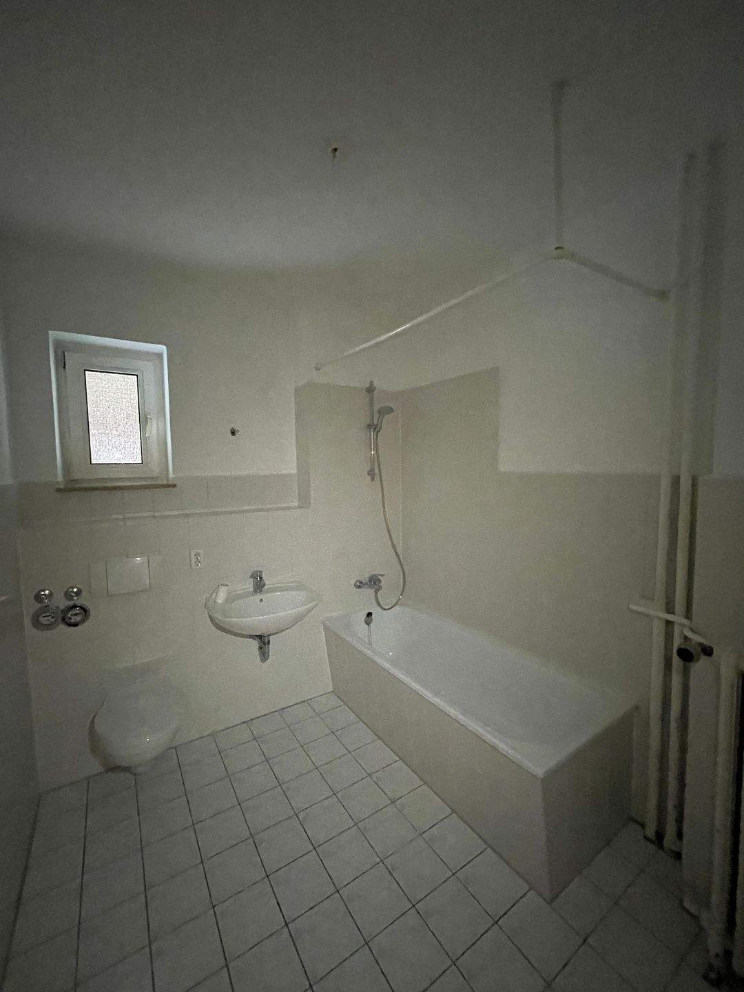 gemütliche 2-Zimmer Wohnung zu vermieten! – Hamburg – Vorschaubild 2
