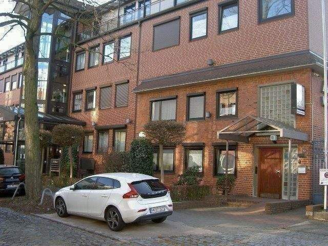 Echternach Immobilien: ... 2 Zi.-Wohnung teilm. in Zentrumsnähe von Wandsbek!