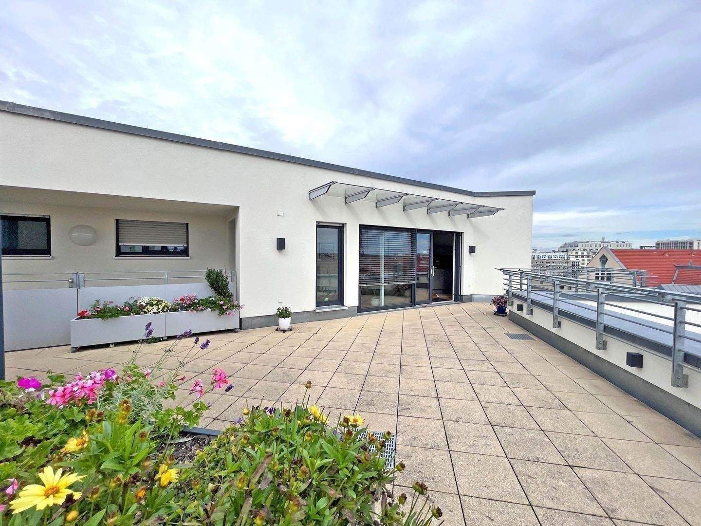 Exklusive Penthauswohnung in gehobener Seniorenresidenz mit großer Dachterrasse! – Nürnberg – Vorschaubild 8