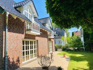 Lichtdurchflutetes, großzügiges 7-Zi-Landhaus, ca. 350 m² Fläche, 3 Etagen, top gepflegt, ruhige Endlage Privatstrasse, Rarität. – 14167 Berlin – Vorschaubild 7