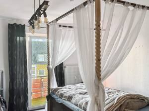 Attraktive 2-Zimmer-Wohnung mit Loggia - ideal für Eigennutzer und Kapitalanleger in Oberhausen – 46045 Oberhausen – Vorschaubild 4