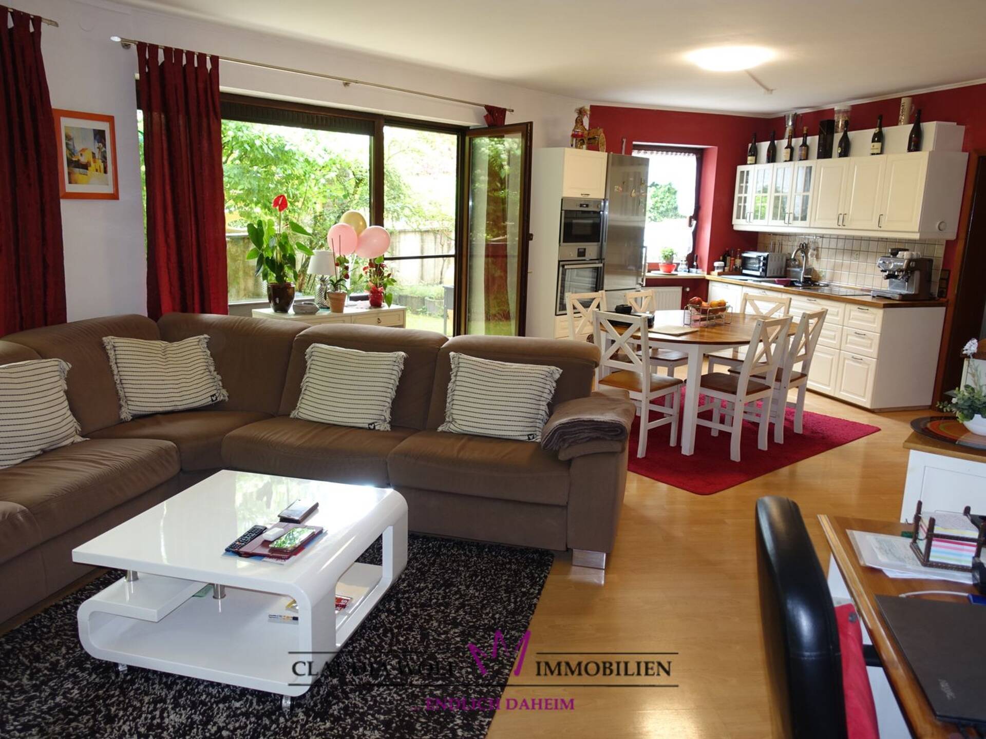 Haus in 91555 Feuchtwangen mit 240 m² kaufen
