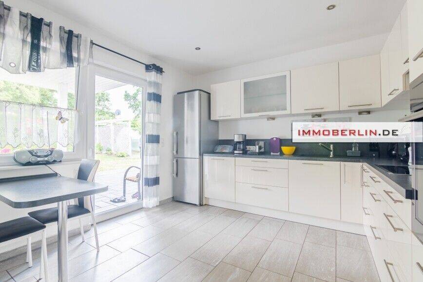 IMMOBERLIN.DE - Attraktiver Bungalow mit Sonnengarten & Garage – Seddiner See – Vorschaubild 4