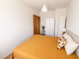 Exklusive, voll möblierte 2-Zimmer-Wohnung mit Balkon – 1277 Dresden – Vorschaubild 8