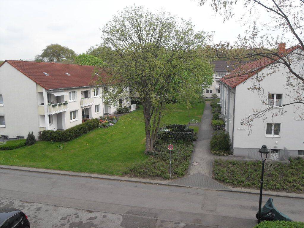 KAPITALANLAGE im Modernisierten Haus : Vermietete 2-Zimmer-Wohnung mit Balkon ! Provisionsfrei ! – Düsseldorf – Vorschaubild 5