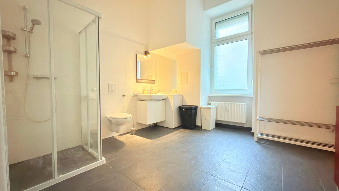 Möbliertes Loft im Prenzlauer Berg – EG-Wohnung am Helmholtzplatz, rollstuhlfreundlich – Berlin – Vorschaubild 8