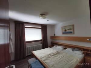 Möblierte 2 Zimmer-Wohnung mit Waldblick-Balkon, sehr ruhige Lage – 72297 Seewald – Vorschaubild 3
