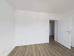 Schöne 3-Zimmer-Wohnung mit großem BALKON und modernem Wannenbad in Bielefeld-Ummeln – 33649 Bielefeld – Vorschaubild 4
