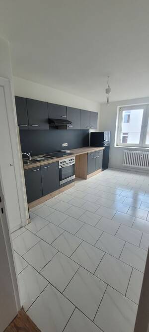Helle, neu renovierte Wohnung im 4. OG – sofort bezugsfrei – 24143 Kiel – Vorschaubild 3