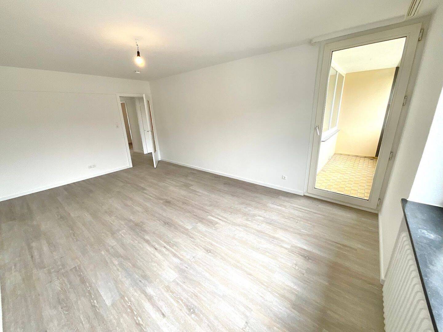 Frisch renovierte 3 Zimmerwohnung mit Balkon – Hagen – Vorschaubild 9