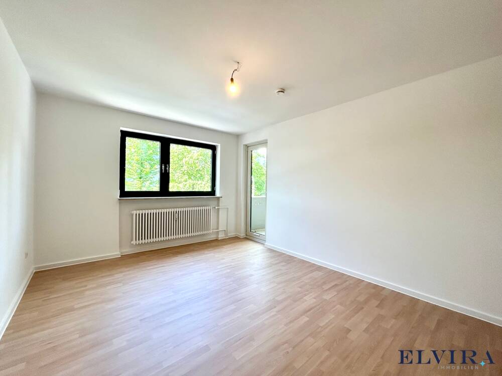 ELVIRA - Karlsfeld - helle und freundliche 3 Zimmerwohnung mit Balkon