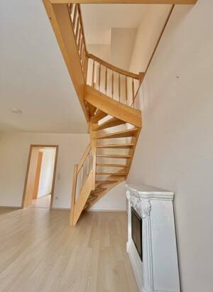 Sofort Einziehen: Großzügige Maisonette-Wohnung mit Dachstudio, Kochinsel und Stellplatz in Erfurt-Andreasvorstadt – 99089 Erfurt – Vorschaubild 9