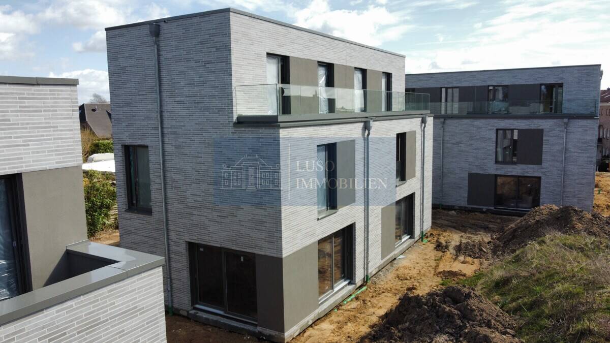 Luxuriöser Wohnkomfort trifft Nachhaltigkeit - Moderne DHH in Wedel – Hamburg – Vorschaubild 5