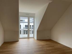 3- Zimmer- Dachgeschosswohnung in Schlebusch- Ihr neues Zuhause mit Weitblick