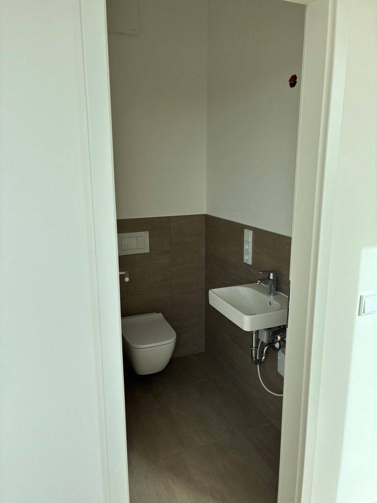 Penthouse in Saarbrücken: Modernes Wohnen mit Balkon – Saarbrücken – Vorschaubild 6