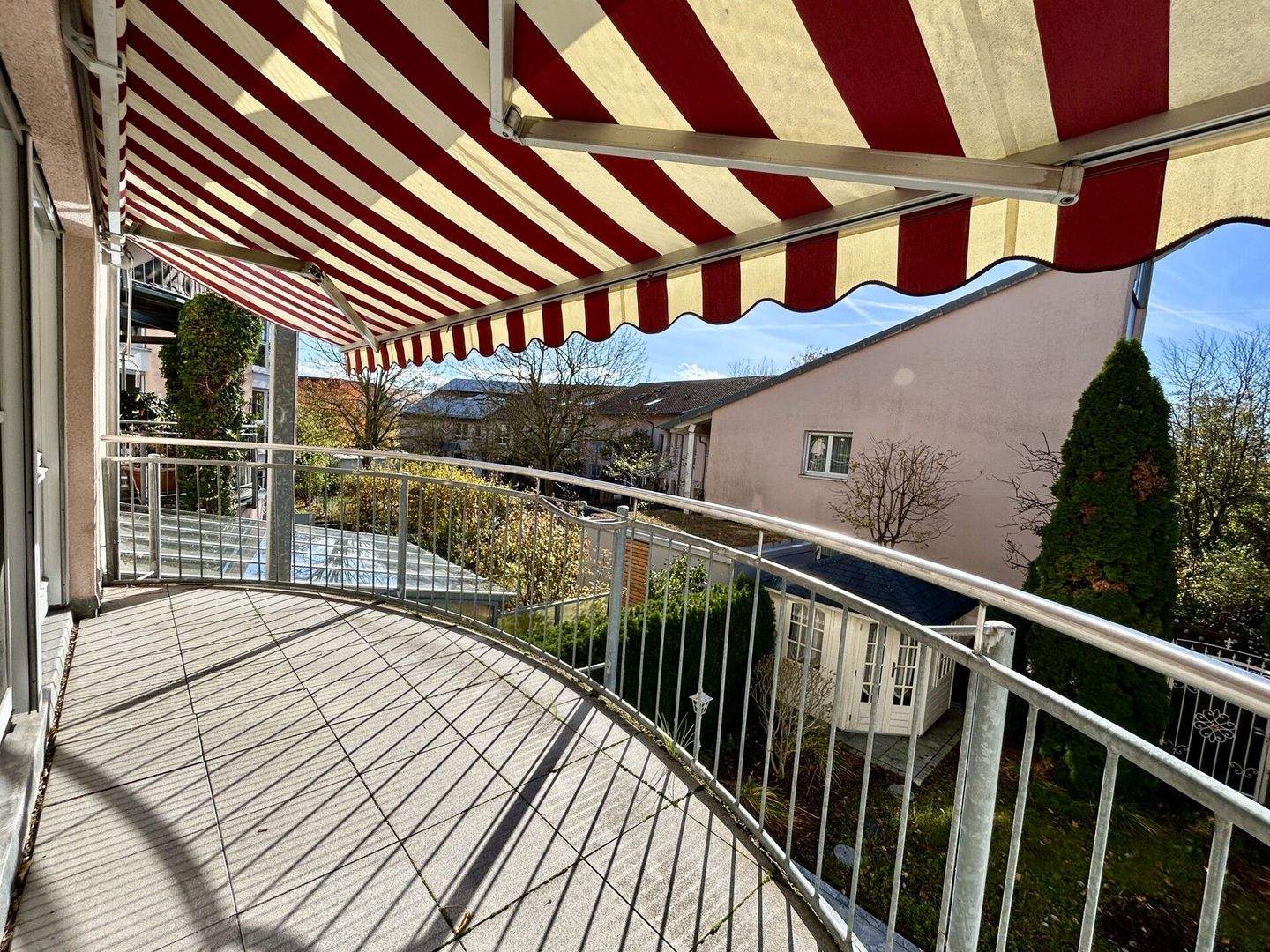 Modern & hell - Schicke Wohnung in familienfreundlicher Lage von Erlangen-Büchenbach – Erlangen – Vorschaubild 3