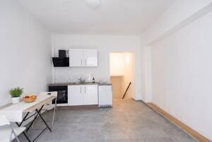 Gemütliches 2-Zimmer-Appartement mit Wintergarten in zentraler Lage von Bremen – 28205 Bremen – Vorschaubild 2