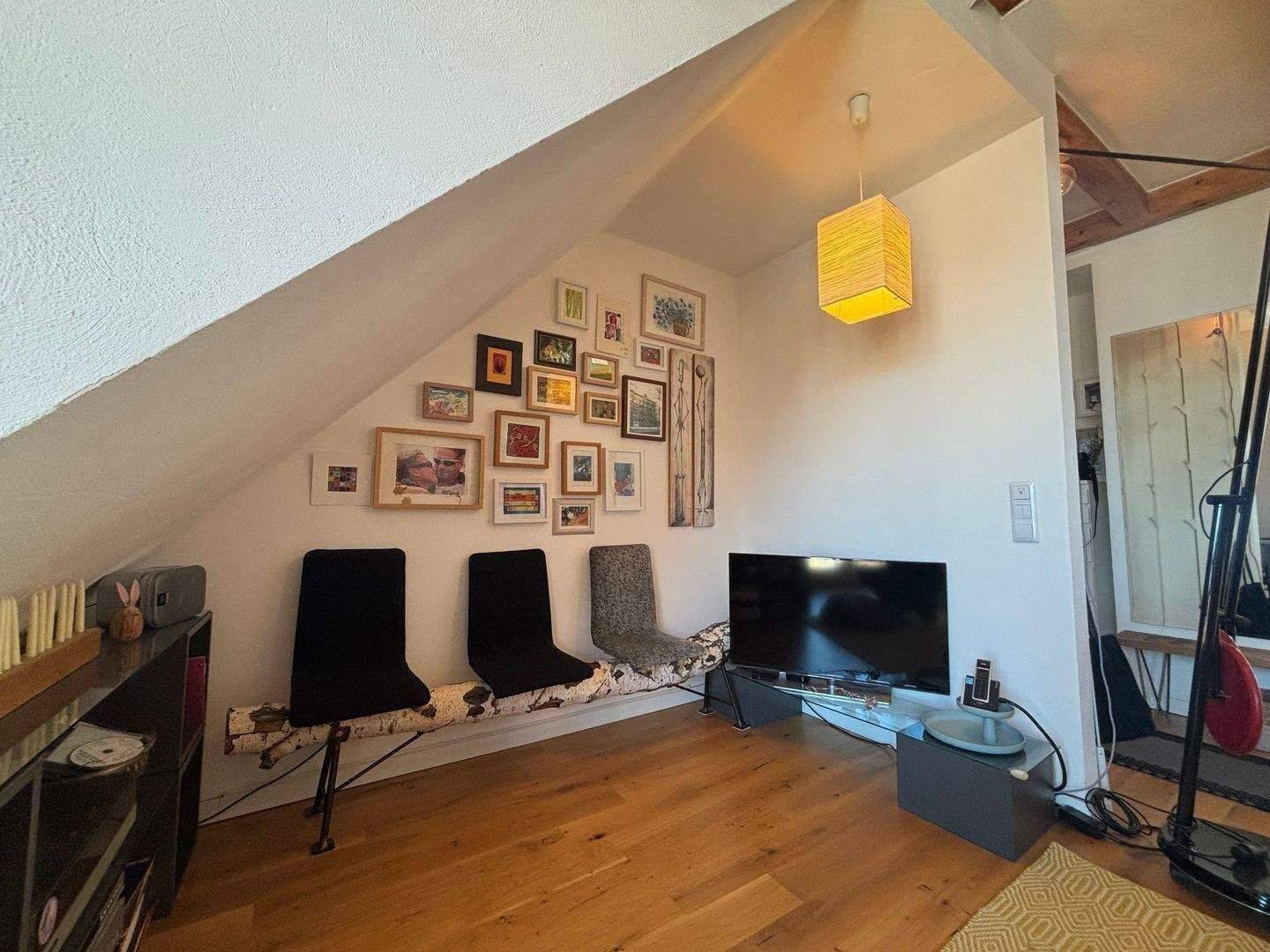 Tolle Maisonette-Wohnung für Altbau-Liebhaber: Nahe Altstadt & Wöhrder See in Nürnberg! – Nürnberg – Vorschaubild 8