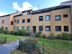 Gepflegte 2,5-Zimmer-Eigentumswohnug mit gr. Balkonterrasse und TG-Stellplatz in Lübeck-Buntekuh – 23558 Lübeck – Vorschaubild 4