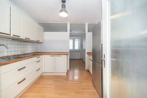 Beste Lage, beste Aussichten: Vermietete 2- bzw. 2,5-Zimmer-Wohnung im Lehel – 80538 München – Vorschaubild 3