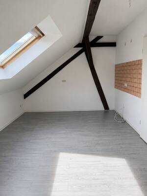 Helles Wohnglück unterm Dach - Gemütliche Dachgeschosswohnung in Milmersdorf – 17268 Milmersdorf – Vorschaubild 4
