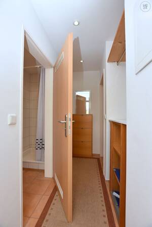 Schön möblierte Wohnung mit Reinigungsservice in Stuttgart Münster – 70376 Stuttgart – Vorschaubild 6