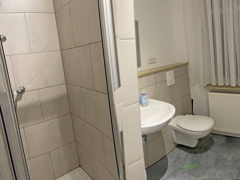 (EF0281_Y) Erfurt: Löbervorstadt, möbliertes Zimmer in schöner Wohnlage mit eigenem Bad, an Wochenendheimfahrer – Erfurt – Vorschaubild 3