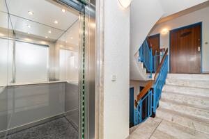 Gut geschnittene Maisonette-Wohnung mit Balkon und Dachterrasse! – 81925 München – Vorschaubild 4