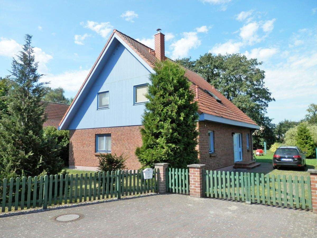 großzügiges Einfamilienhaus/Ferienhaus im Ostseebad Trassenheide – Trassenheide – Bild 1 von 9