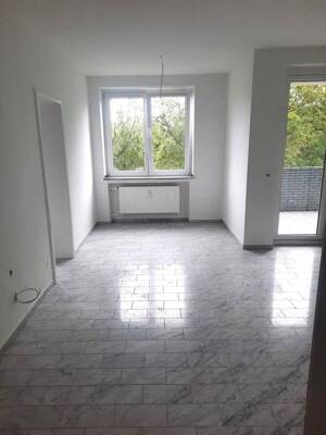 frisch renovierte Whg. mit Balkon in gepfl. 6-Familien-/Doppelhaushälfte in Dortmund-Sölde – 44289 Dortmund – Vorschaubild 5