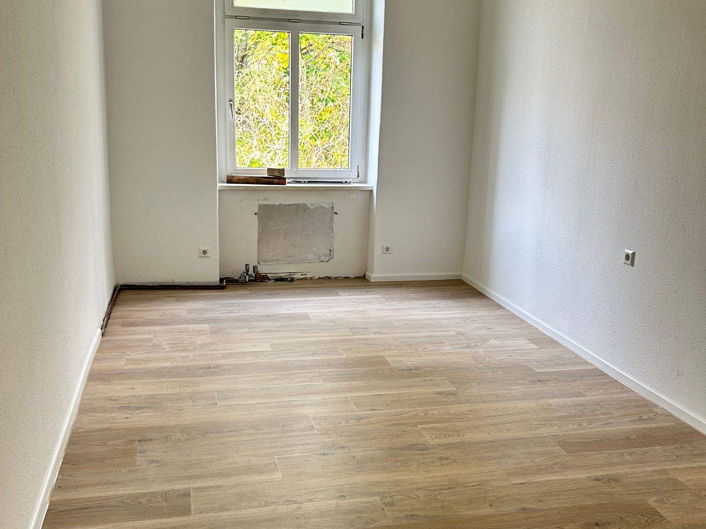 +++NEU RENOVIERTE WOHNUNG MIT EBK UND ZWEI BALKONE IN DIREKTER UNI-NÄHE+++ – Chemnitz – Vorschaubild 8