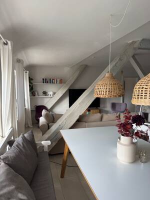 möblierte drei Zimmer Wohnung auf Zeit im liebevoll renovierten alten Bauernhaus – 21039 Hamburg – Vorschaubild 2