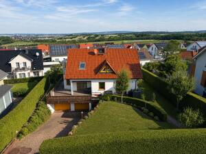 Familienfreundliches Einfamilienhaus mit Vollkeller und Südwest-Terrasse – 99099 Erfurt – Vorschaubild 1