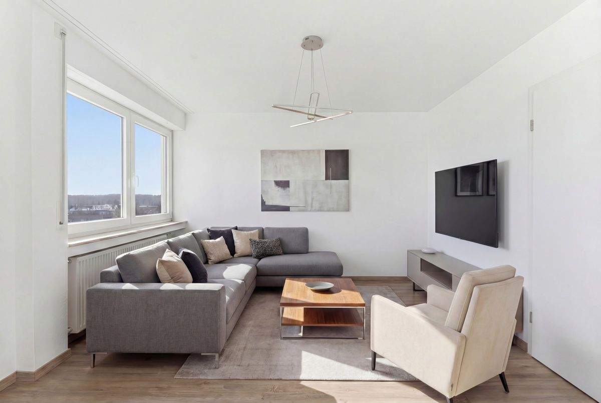 Neu-Ulm/Ludwigsfeld: Sanierte 4,5-Zimmer-Wohnung mit Alpen- und Münsterblick