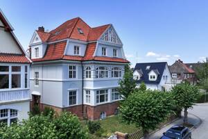 Barrierearme 4-Zimmer-Wohnung in historischer Villa