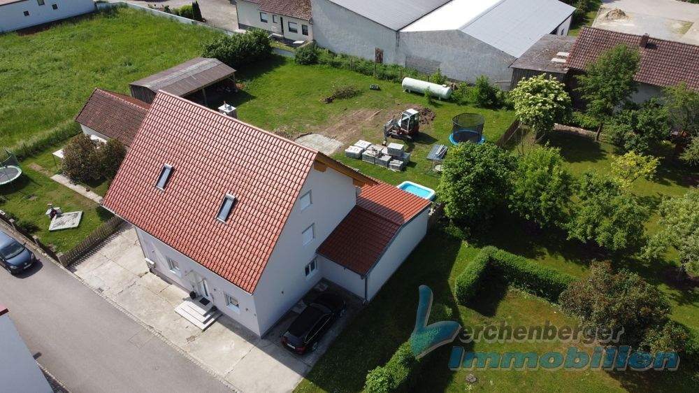 IMMOBILIEN LERCHENBERGER: Komplett saniertes Zweifamilienhaus in zentraler Lage von Wallersdorf – Wallersdorf – Vorschaubild 6