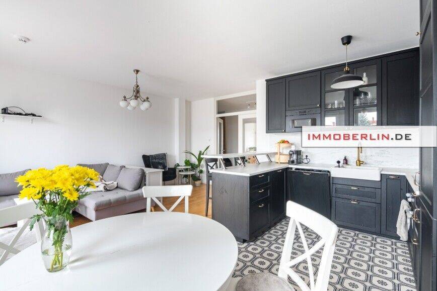 IMMOBERLIN.DE - Moderne familienfreundliche Wohnung mit ruhigem Südbalkon & Tiefgaragenplatz – Berlin – Vorschaubild 4