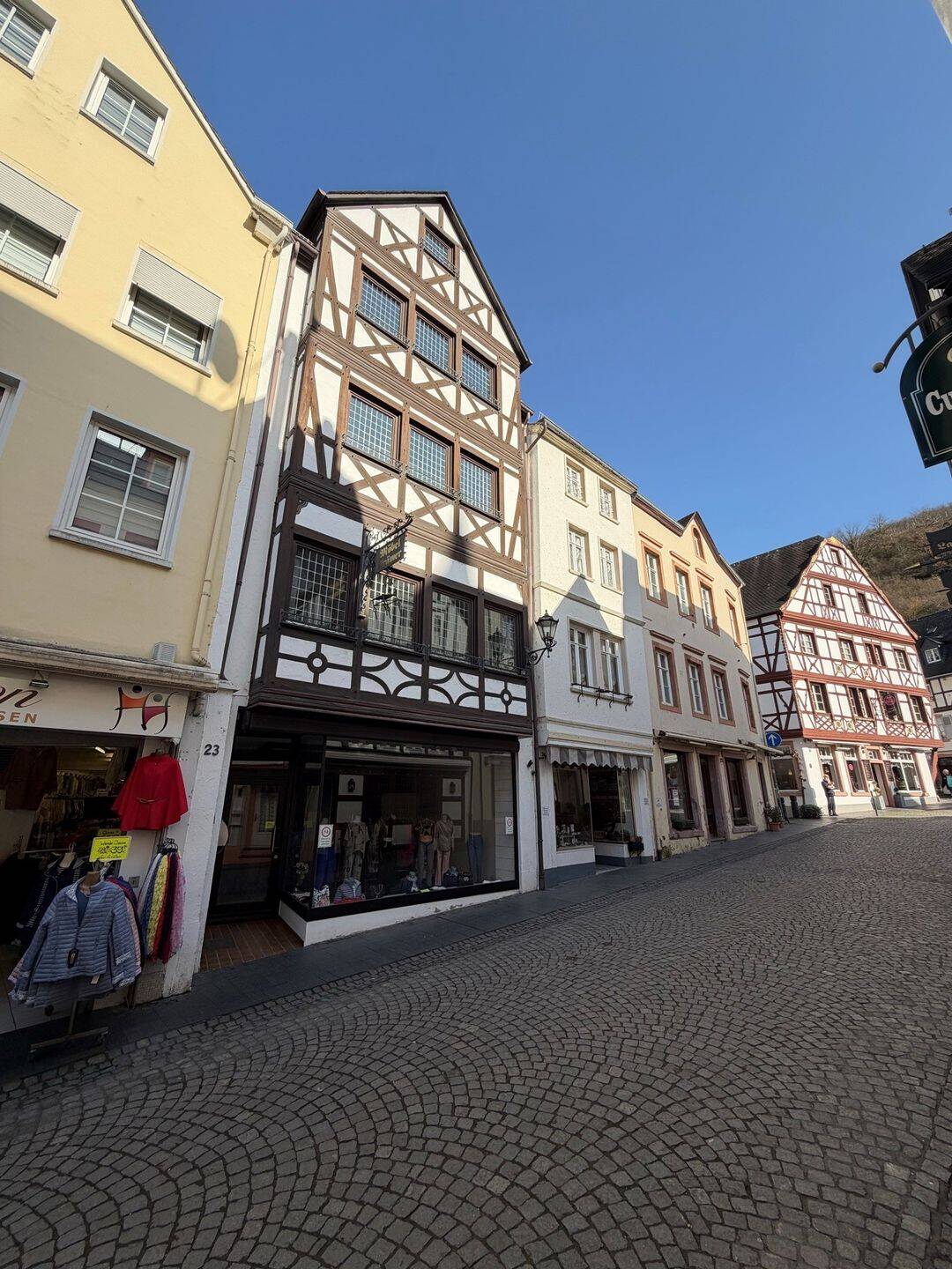 Attraktives Wohn- und Geschäftsgebäude in Toplage im Herzen der Altstadt – Bernkastel-Kues – Bild 1 von 9