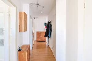 Zweifacher Balkon, viel Licht, viel Platz: Attraktive 3-Zimmer-Dachgeschosswohnung – 85055 Ingolstadt – Vorschaubild 3