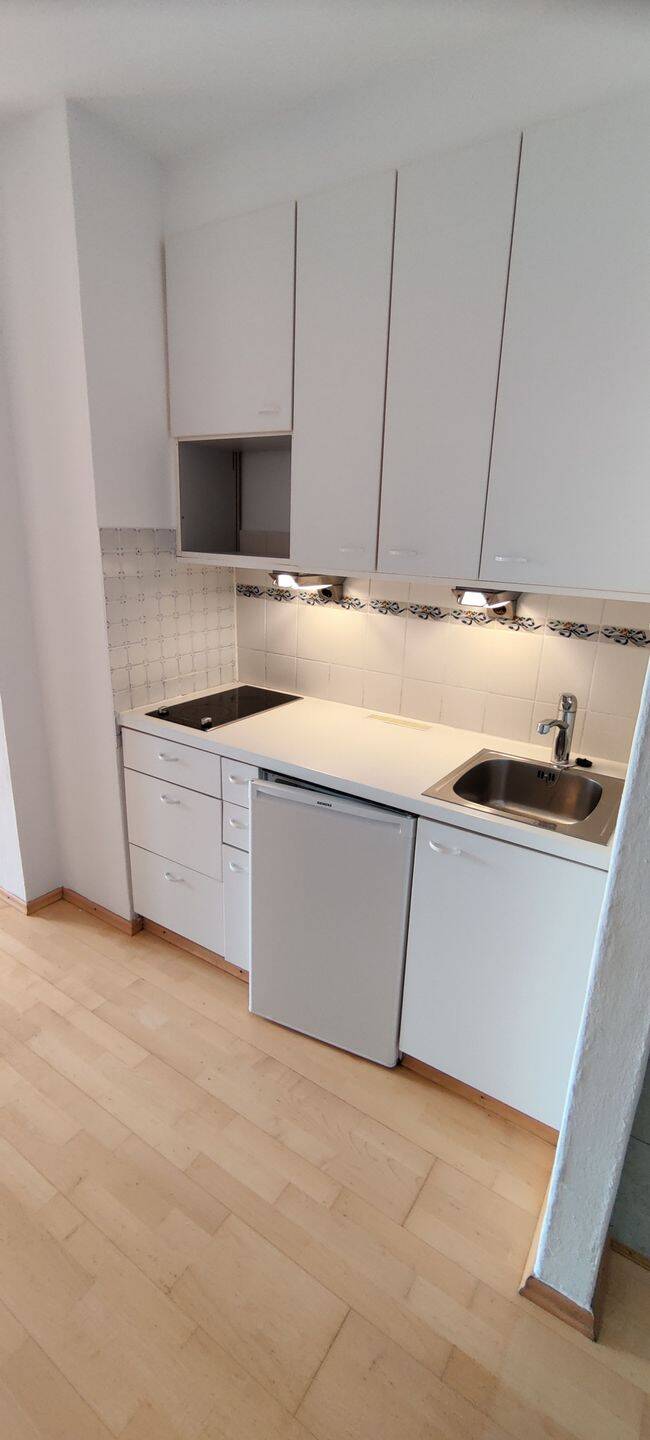 2-Zi-Rarität Bogenhausen: Penthouse-Feeling & Alpenblick v. priv. – München – Vorschaubild 3