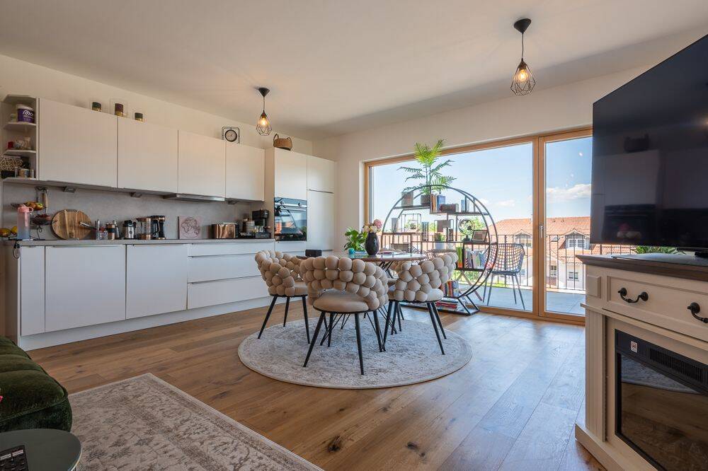 Zentrumsnah wohnen in Waldkirchen 3-Zimmer-Wohnung mit Tageslichtduschbad, EBK, Terrasse und Garten – Waldkirchen – Vorschaubild 3