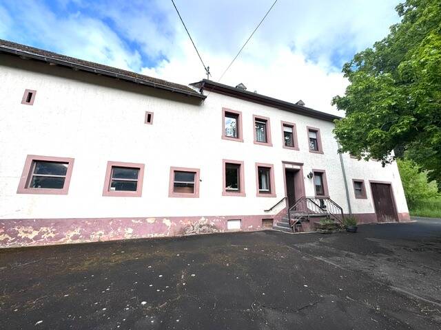 Bauernhaus mit Hof & Garten in idyllischer Lage der Eifel