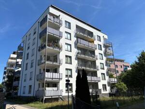 Einziehen und Wohlfühlen: Moderne 3-Zimmer-Wohnung mit zwei Balkonen, Klimaanlage und TG-Platz