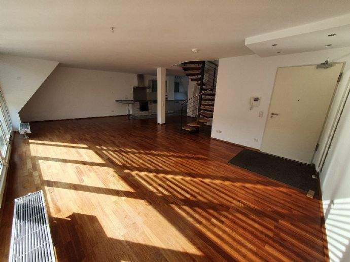 2,5 Zimmer Wohnung im Loftstil direkt an der Burg – Nürnberg – Vorschaubild 2