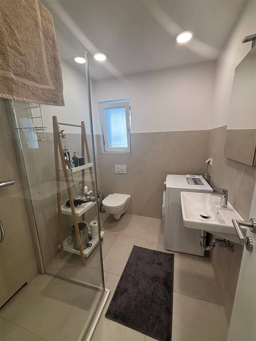 Werthaltig & vollvermietet: Kernsaniertes Mehrfamilienhaus für Anleger – Nürnberg – Vorschaubild 8