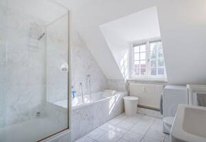 Attraktive Maisonette mit Dachterrasse - Wohnen in begehrter Lage – 28209 Bremen – Vorschaubild 3